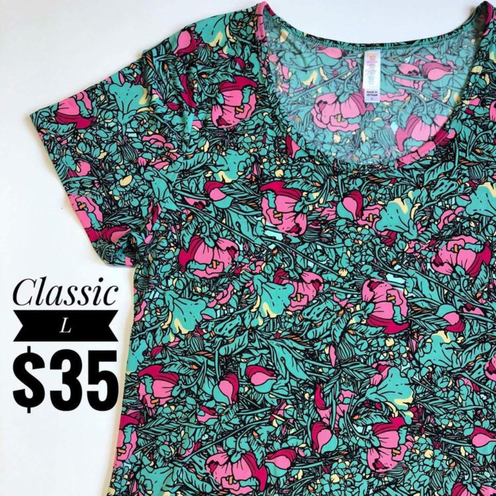 MEMORIAL DAY SALE!! Slinky LuLaRoe Classic T-BNWT